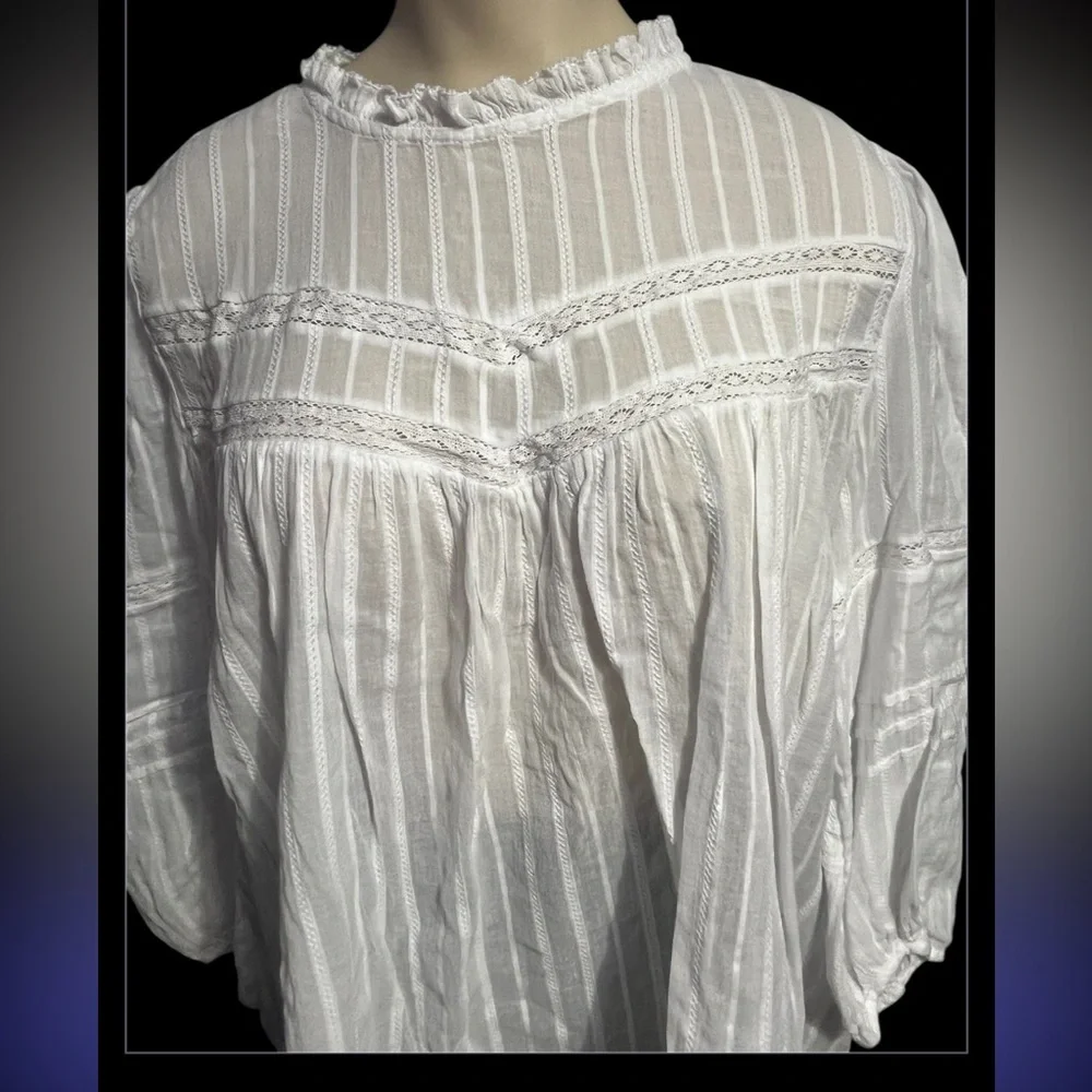Universal Thread White Textured Blouse - Picture 8 of 12